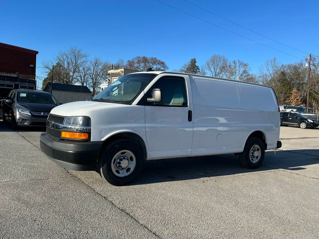 2018 Chevrolet Express Cargo Van RWD 2500 135" - 22779097 - 2