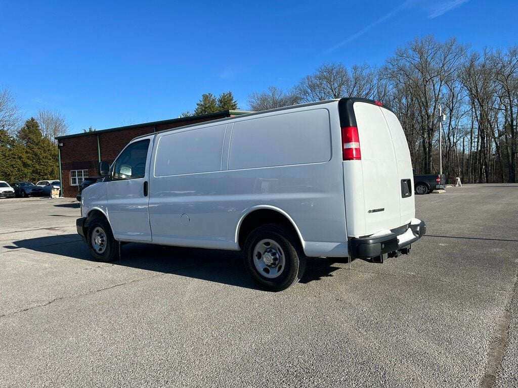 2018 Chevrolet Express Cargo Van RWD 2500 135" - 22779097 - 6