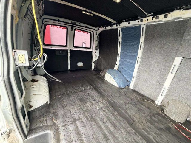 2018 Chevrolet Express Cargo Van RWD 2500 135" - 23059578 - 11