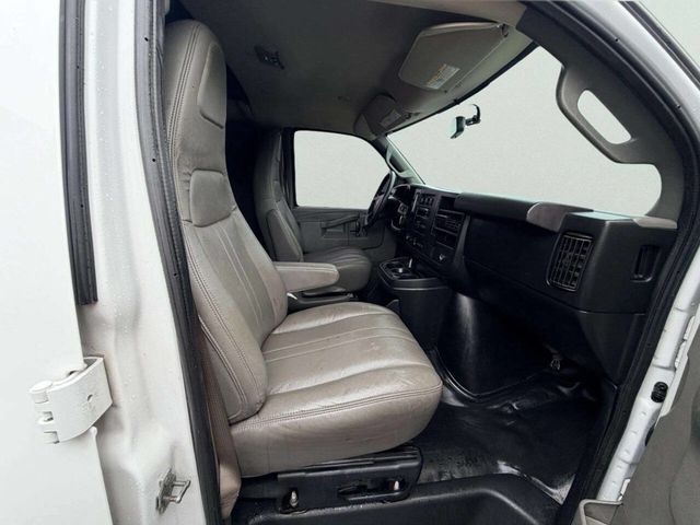 2018 Chevrolet Express Cargo Van RWD 2500 135" - 23059578 - 23