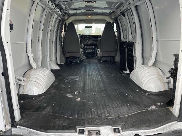 2018 Chevrolet Express Cargo Van RWD 2500 135" - 22250569 - 12
