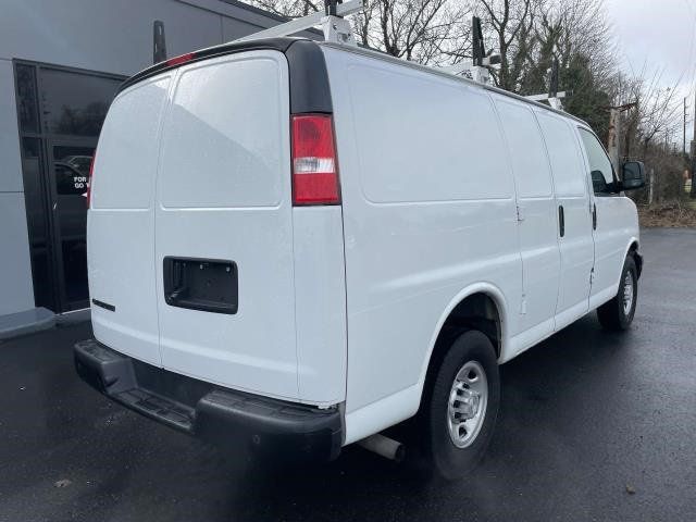 2018 Chevrolet Express Cargo Van RWD 2500 135" - 22250569 - 3