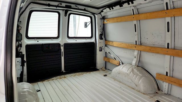 2018 Chevrolet Express Cargo Van RWD 2500 135'' w/ 6.0L V8 & Driver Convenience  Package - 22993452 - 21