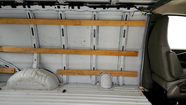 2018 Chevrolet Express Cargo Van RWD 2500 135'' w/ 6.0L V8 & Driver Convenience  Package - 22993452 - 22