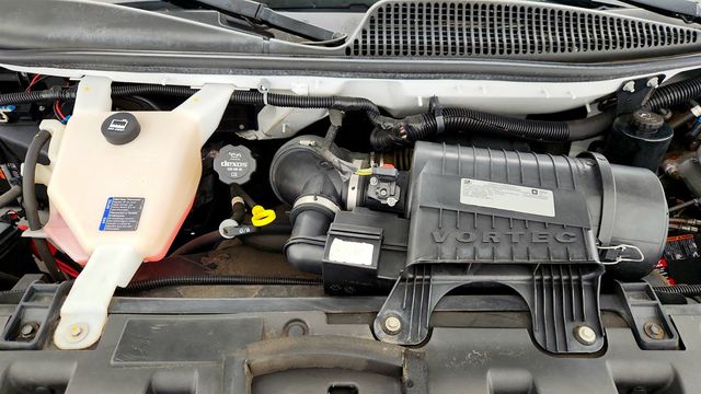 2018 Chevrolet Express Cargo Van RWD 2500 135'' w/ 6.0L V8 & Driver Convenience  Package - 22993452 - 27