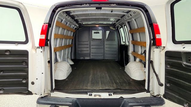 2018 Chevrolet Express Cargo Van RWD 2500 135'' w/ 6.0L V8 Engine - 23065962 - 19