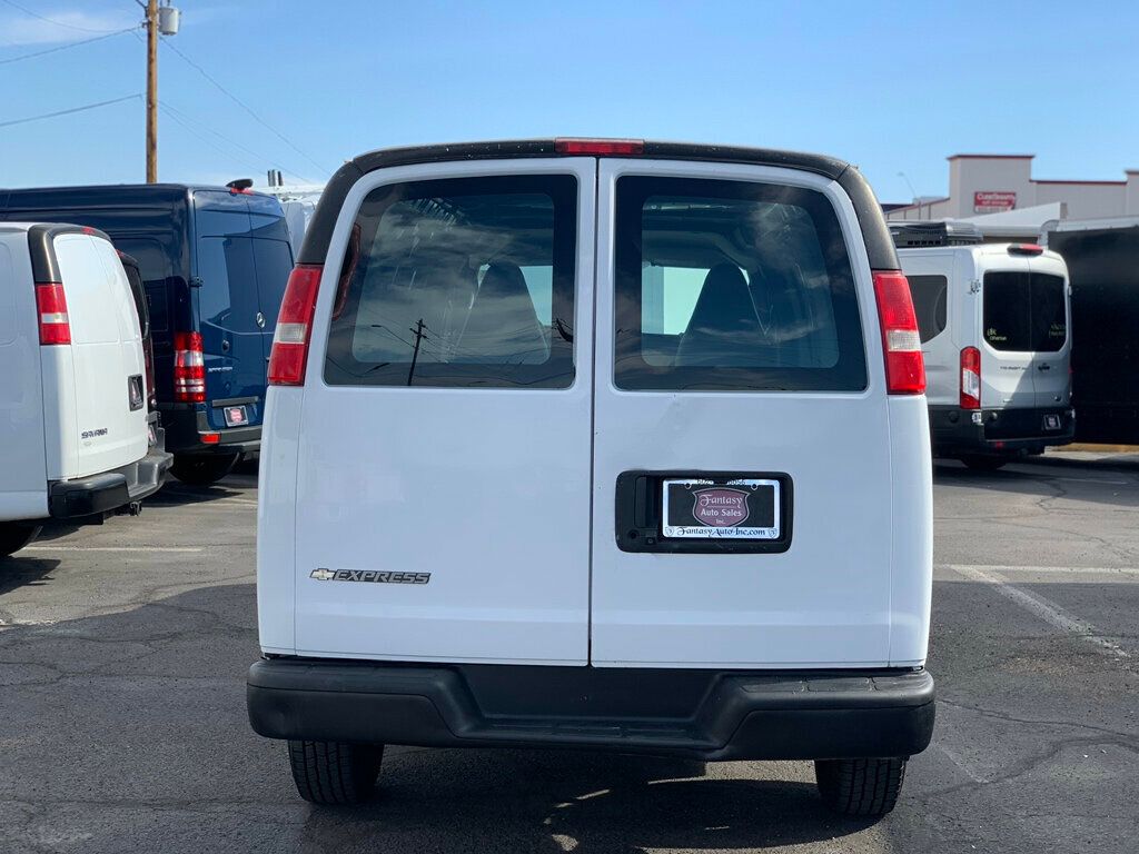 2018 Chevrolet Express Cargo Van 2500 photo 4