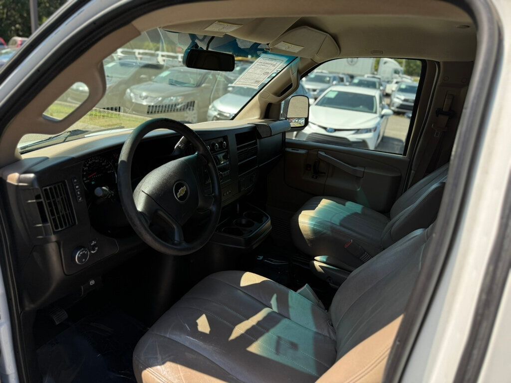 2018 Chevrolet Express Cargo Van RWD 2500 155" - 22908445 - 9