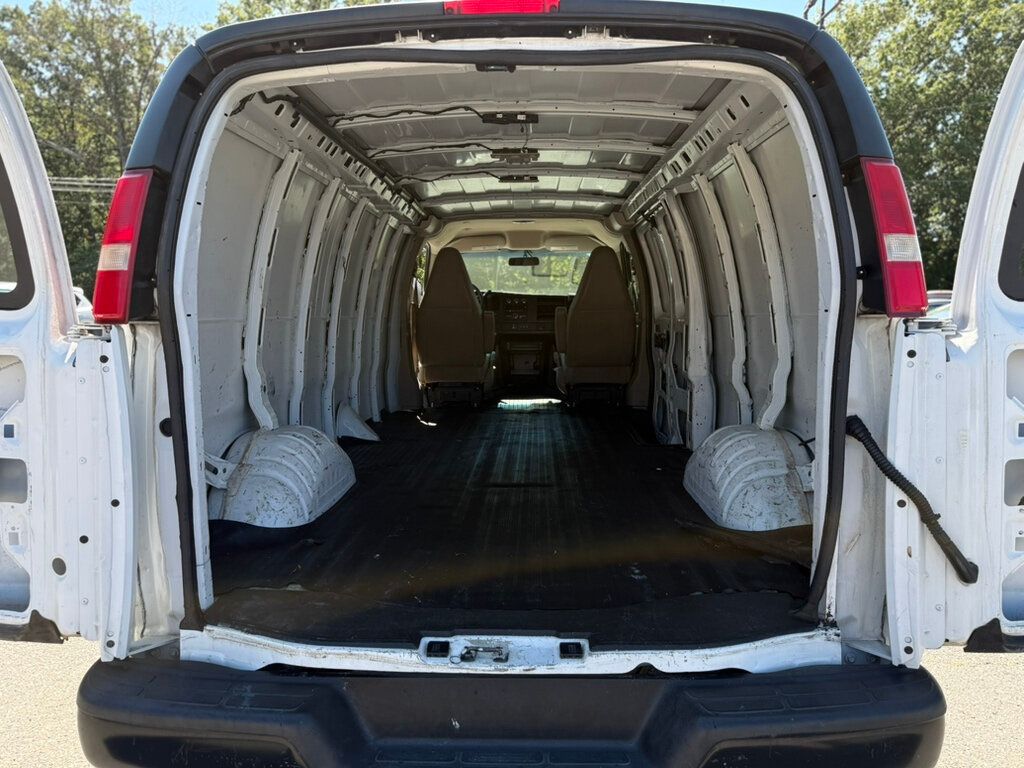 2018 Chevrolet Express Cargo Van RWD 2500 155" - 22908445 - 12