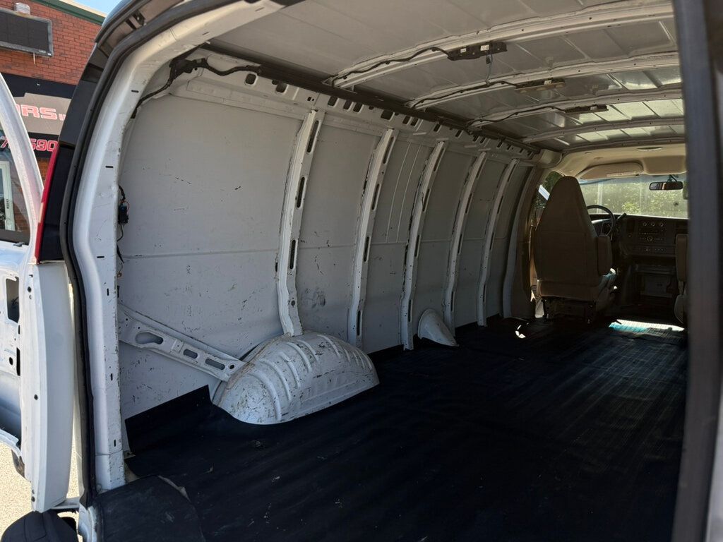 2018 Chevrolet Express Cargo Van RWD 2500 155" - 22908445 - 13