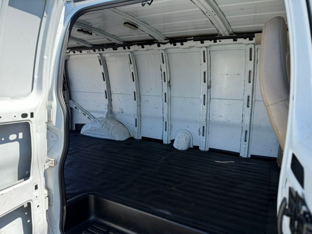 2018 Chevrolet Express Cargo Van RWD 2500 155" - 22908445 - 15