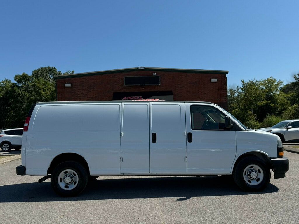 2018 Chevrolet Express Cargo Van 2500 photo 2