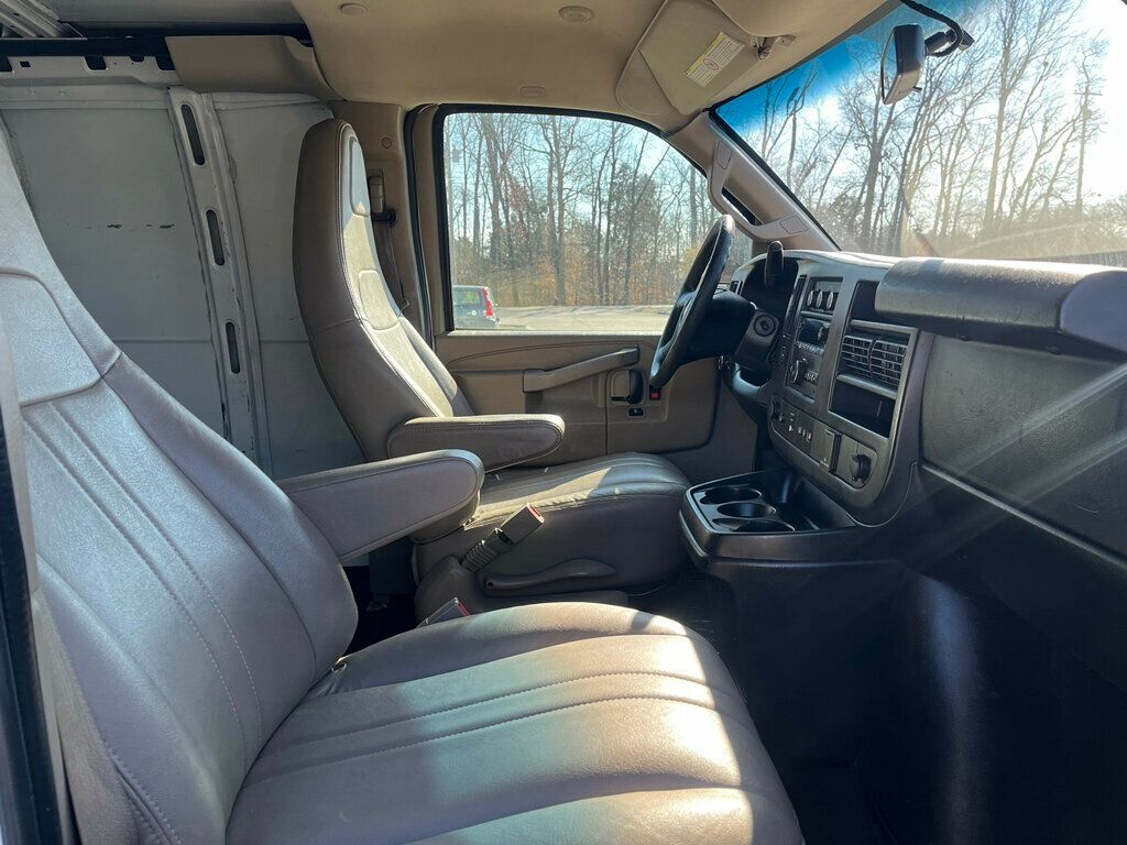 2018 Chevrolet Express Cargo Van RWD 2500 155" - 22973020 - 15