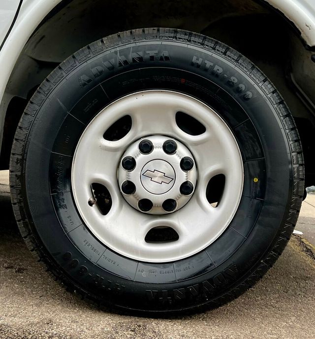 2018 Chevrolet Express Cargo Van RWD 2500 155" - 22983091 - 23