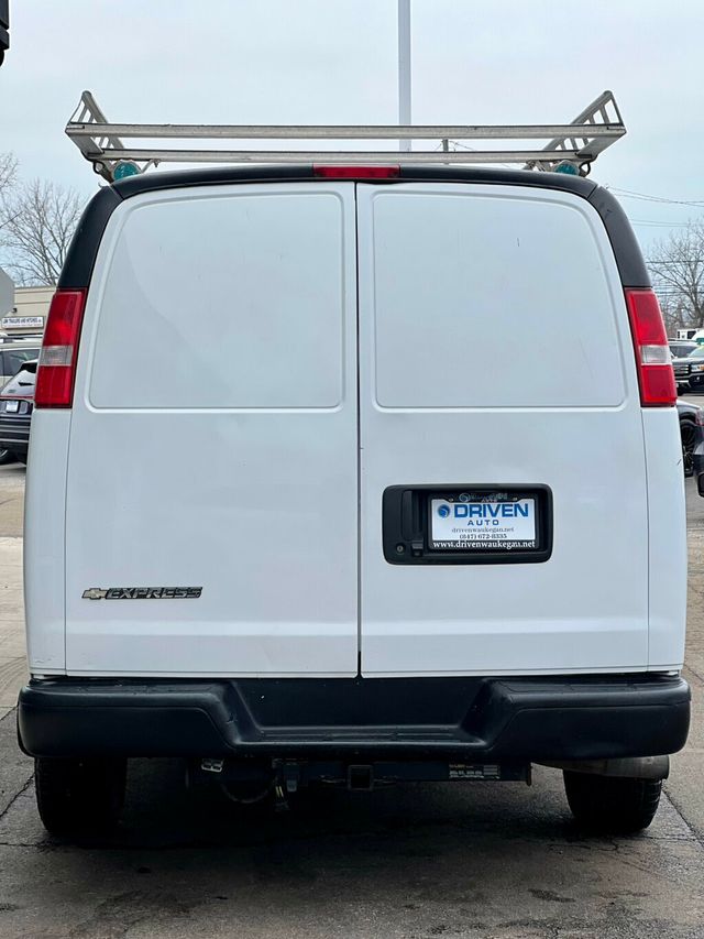2018 Chevrolet Express Cargo Van RWD 2500 155" - 22983091 - 28
