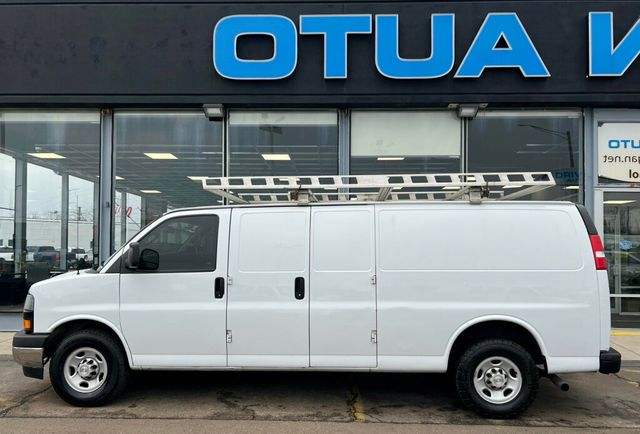 2018 Chevrolet Express Cargo Van RWD 2500 155" - 22983091 - 30