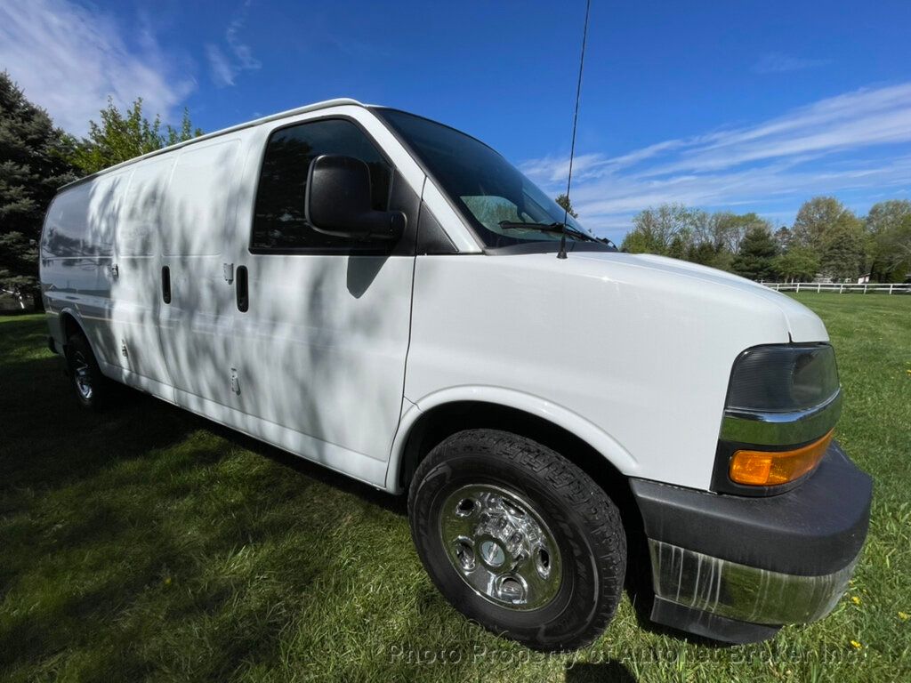 2018 Chevrolet Express Cargo Van RWD 2500 155" - 22296106 - 3