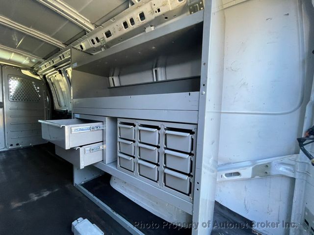 2018 Chevrolet Express Cargo Van RWD 2500 155" - 22344786 - 31
