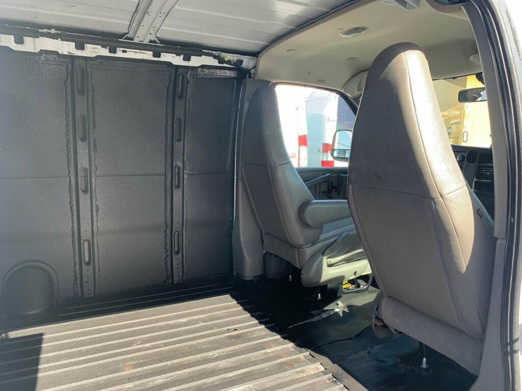 2018 Chevrolet Express Cargo Van RWD 2500 155" V8 Low miles 1-Owner - 23035900 - 9