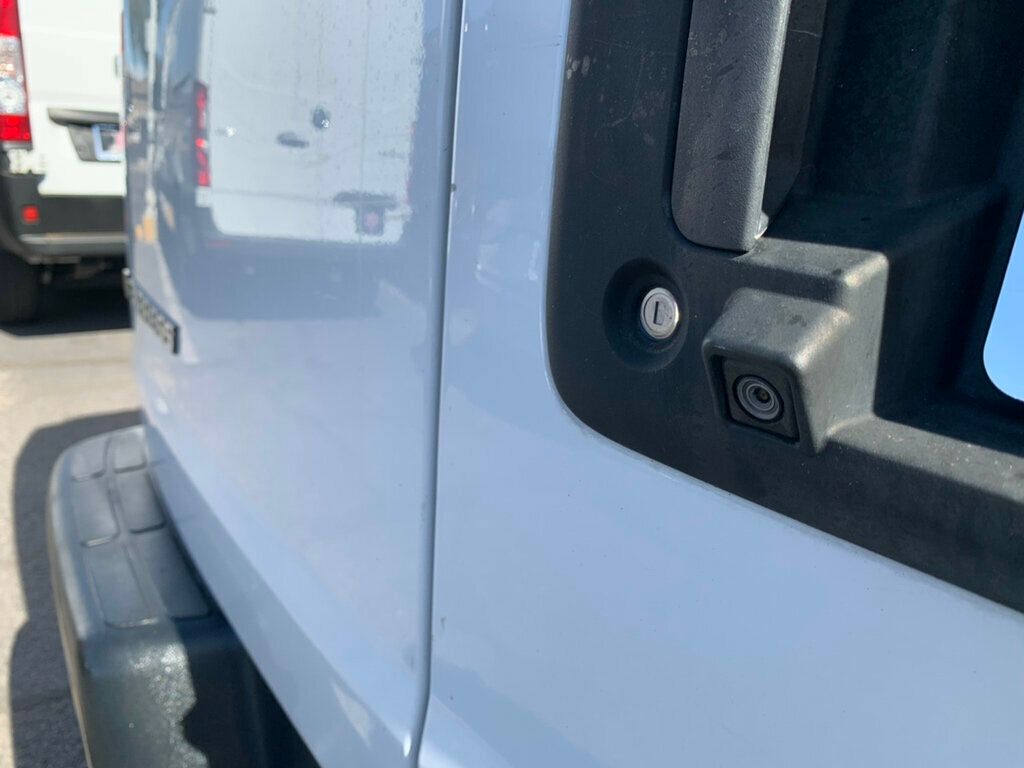 2018 Chevrolet Express Cargo Van RWD 2500 155" V8 Low miles 1-Owner - 23035900 - 30