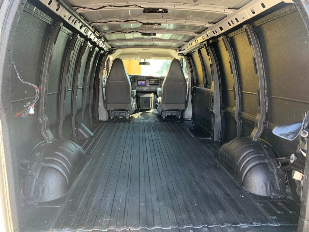 2018 Chevrolet Express Cargo Van RWD 2500 155" V8 Low miles 1-Owner - 23035900 - 4