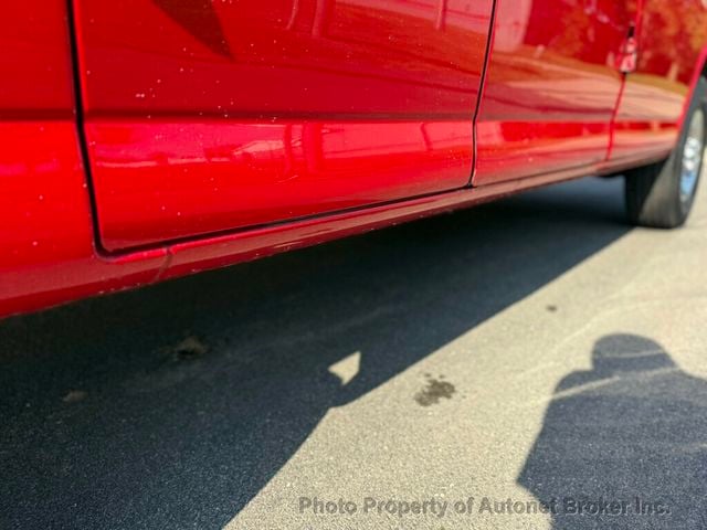 2018 Chevrolet Express Cargo Van RWD 3500 135" - 23074077 - 9