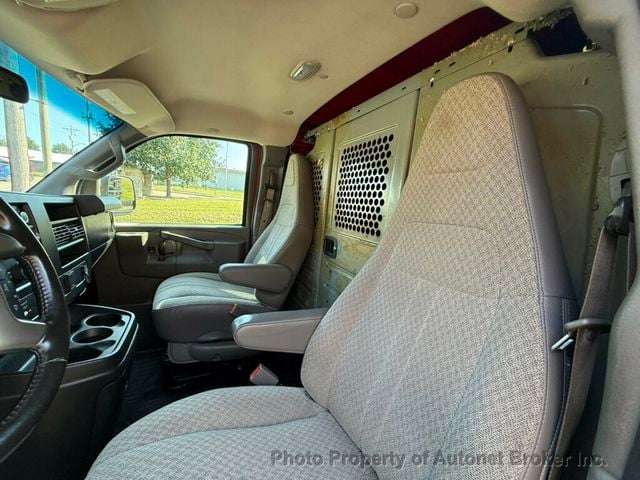 2018 Chevrolet Express Cargo Van RWD 3500 135" - 23074077 - 13