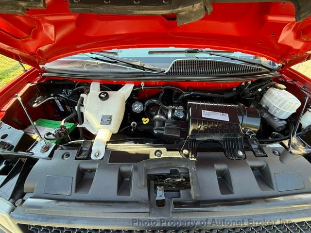 2018 Chevrolet Express Cargo Van RWD 3500 135" - 23074077 - 25