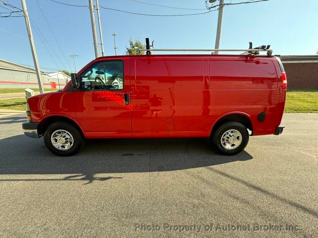 2018 Chevrolet Express Cargo Van RWD 3500 135" - 23074077 - 4