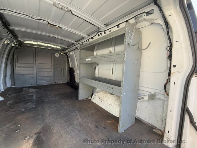 2018 Chevrolet Express Cargo Van RWD 3500 155" - 22947460 - 28
