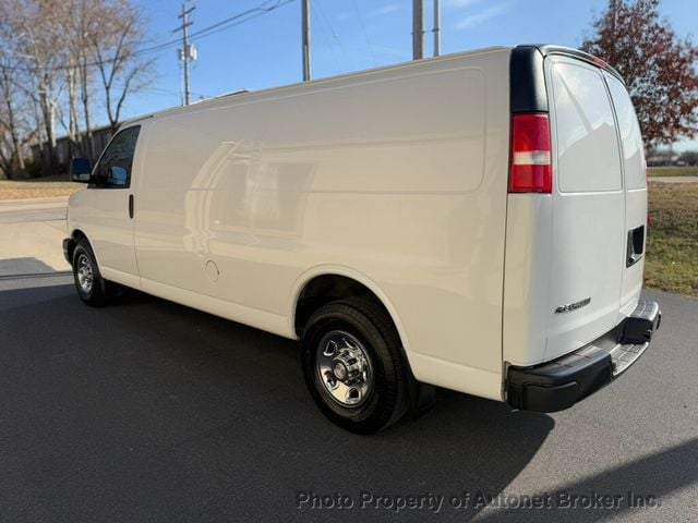 2018 Chevrolet Express Cargo Van RWD 3500 155" - 22947460 - 5