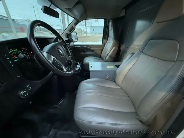 2018 Chevrolet Express Cargo Van RWD 3500 155" - 22957822 - 11