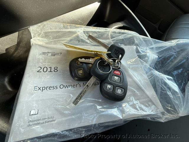 2018 Chevrolet Express Cargo Van RWD 3500 155" - 22968575 - 31