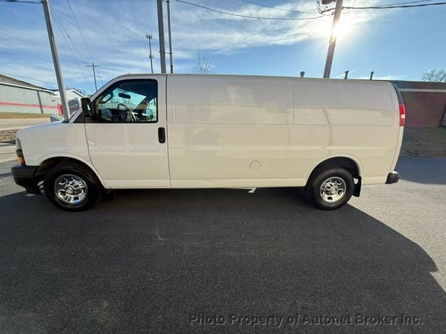 2018 Chevrolet Express Cargo Van RWD 3500 155" - 22968575 - 4