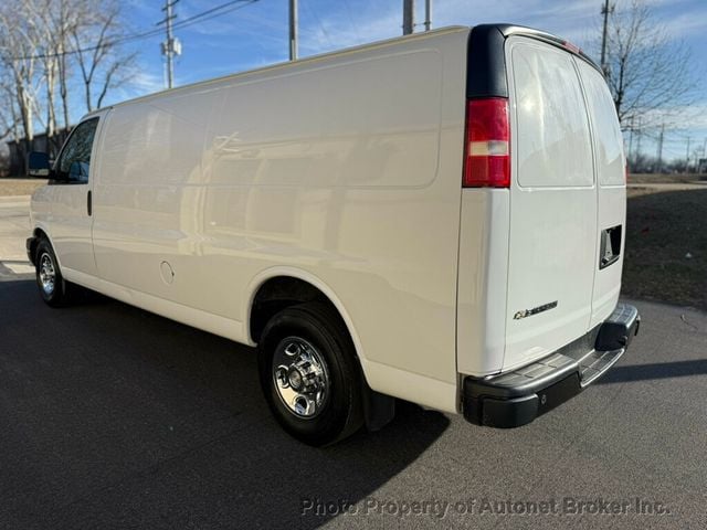 2018 Chevrolet Express Cargo Van RWD 3500 155" - 22968575 - 5