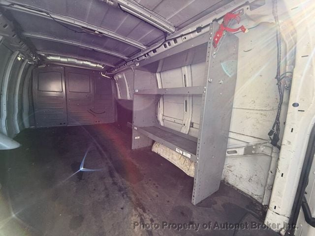 2018 Chevrolet Express Cargo Van RWD 3500 155" - 22974967 - 21