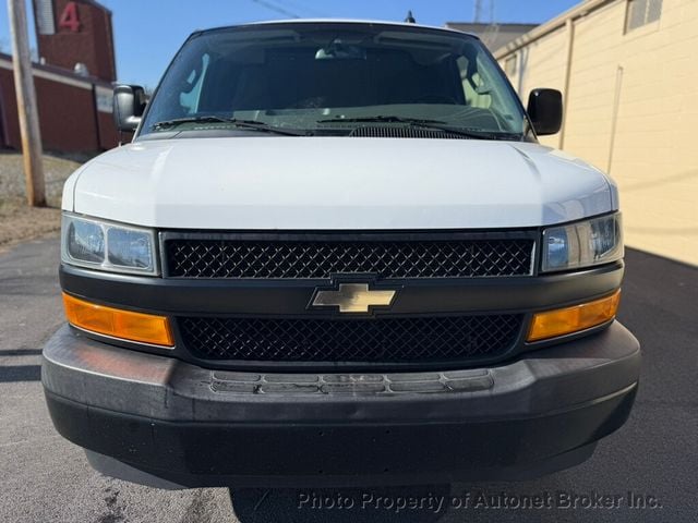 2018 Chevrolet Express Cargo Van RWD 3500 155" - 22974967 - 2