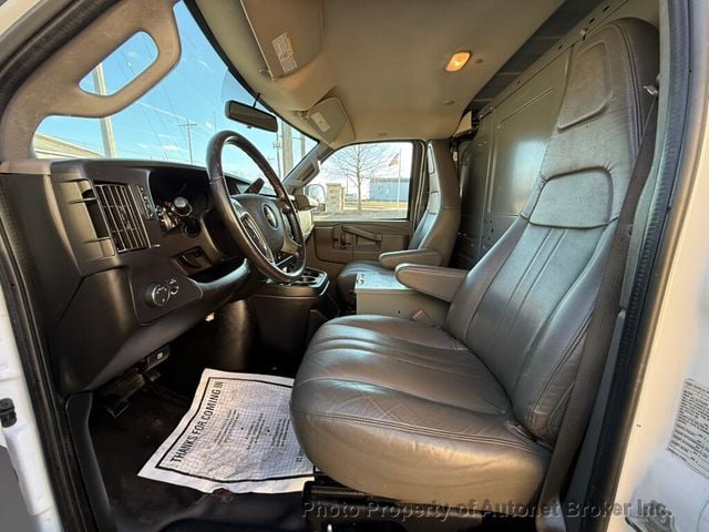 2018 Chevrolet Express Cargo Van RWD 3500 155" - 22975069 - 9