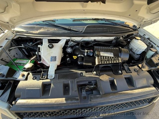 2018 Chevrolet Express Cargo Van RWD 3500 155" - 22975069 - 23