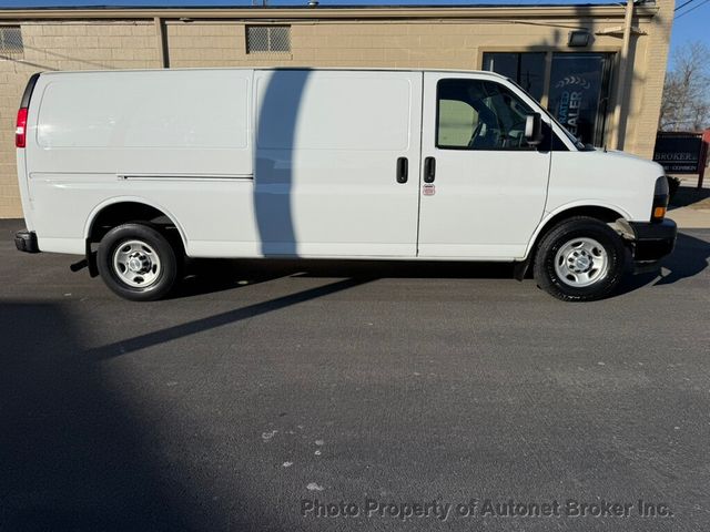 2018 Chevrolet Express Cargo Van RWD 3500 155" - 22975069 - 2