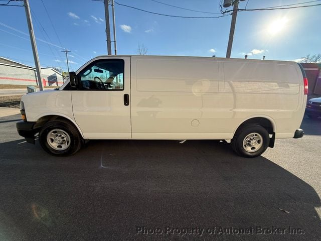 2018 Chevrolet Express Cargo Van RWD 3500 155" - 22975069 - 3