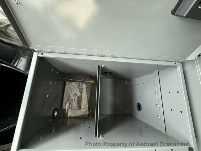 2018 Chevrolet Express Cargo Van RWD 3500 155" - 23021215 - 13