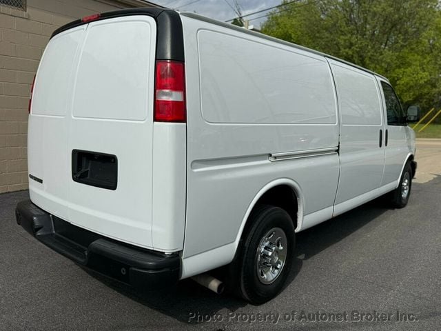 2018 Chevrolet Express Cargo Van RWD 3500 155" - 23021215 - 4
