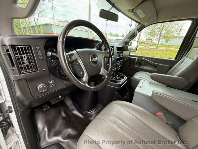 2018 Chevrolet Express Cargo Van RWD 3500 155" - 23021215 - 7