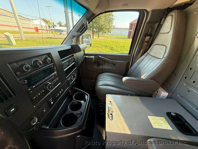 2018 Chevrolet Express Cargo Van RWD 3500 155" - 23072141 - 12