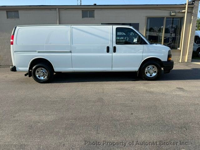 2018 Chevrolet Express Cargo Van RWD 3500 155" - 23072141 - 1