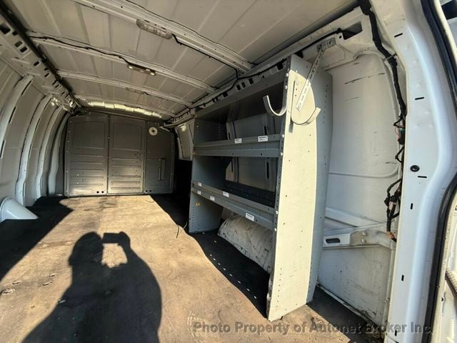 2018 Chevrolet Express Cargo Van RWD 3500 155" - 23072141 - 23