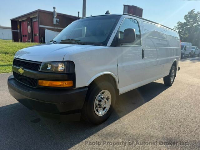 2018 Chevrolet Express Cargo Van RWD 3500 155" - 23072141 - 3