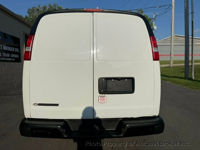 2018 Chevrolet Express Cargo Van RWD 3500 155" - 23072141 - 5