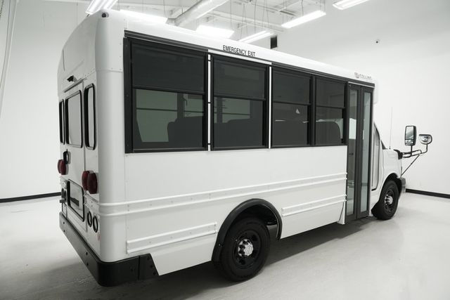 2018 Chevrolet Express Commercial Cutaway 3500 Van 139" - 23029462 - 2